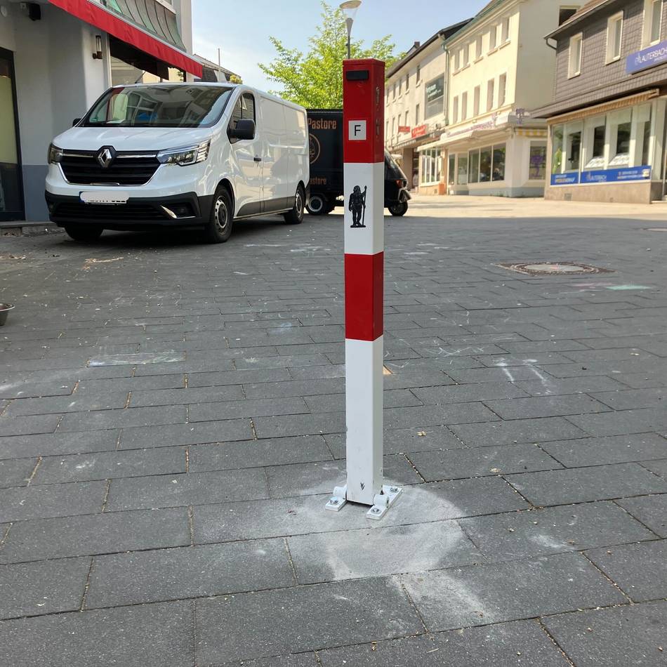 Fußgängerzone in Mettmann: Mettmann sperrt Zufahrt für hydraulische Poller