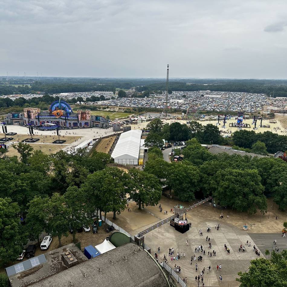 Bilder vom Bungee-Jumping: Spektakulärer Ausblick über Parookaville 2026