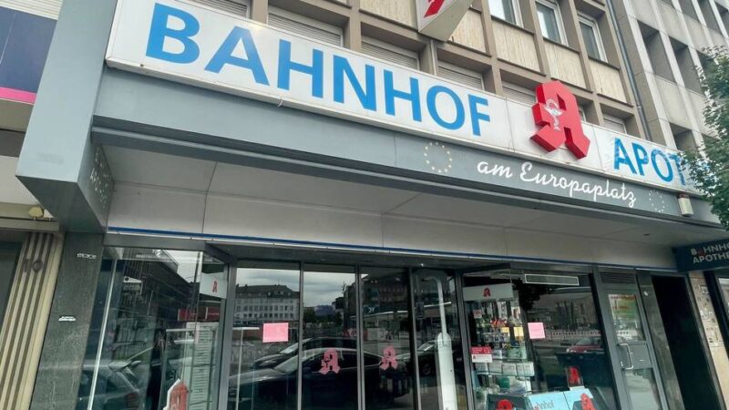 Prozessauftakt in Mönchengladbach: Apotheker soll Medikamente und Cannabis illegal verkauft haben