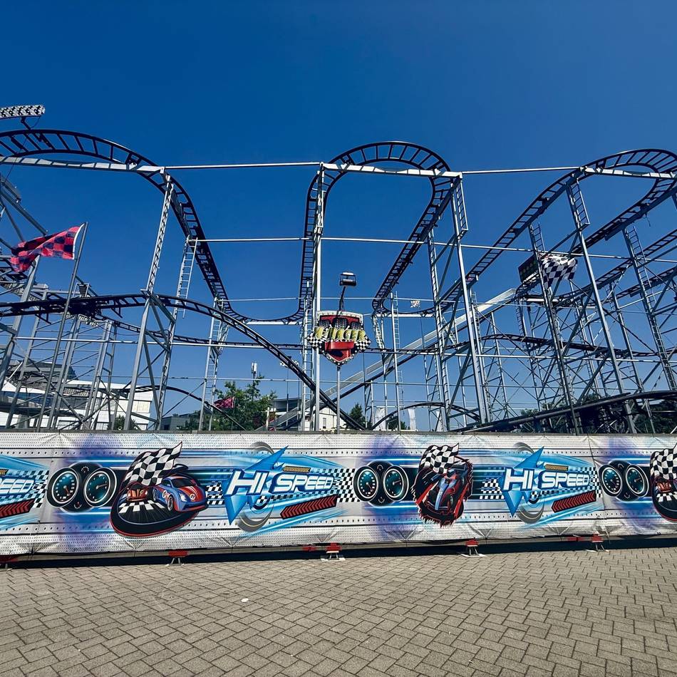 Attraktionen im Vergleich: Das bieten die Fahrgeschäfte auf der Klever Kirmes