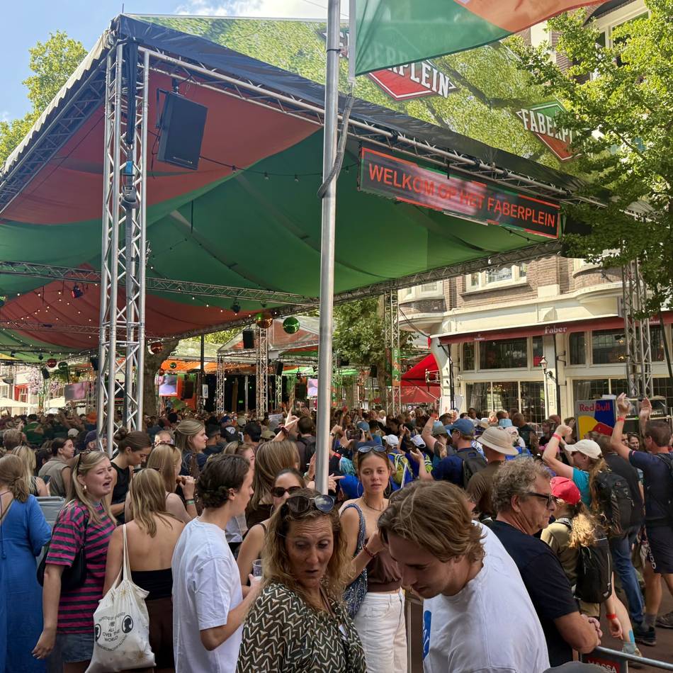 Polizei im Großeinsatz: Tödliche Schüsse überschatten Start der Vierdaagse in Nimwegen