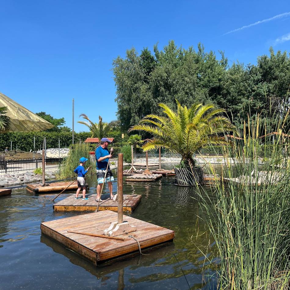 Freizeitaktivitäten um Mönchengladbach: Wildgehege, Minigolf, Wasserspaß – sechs günstige Tipps für Familien