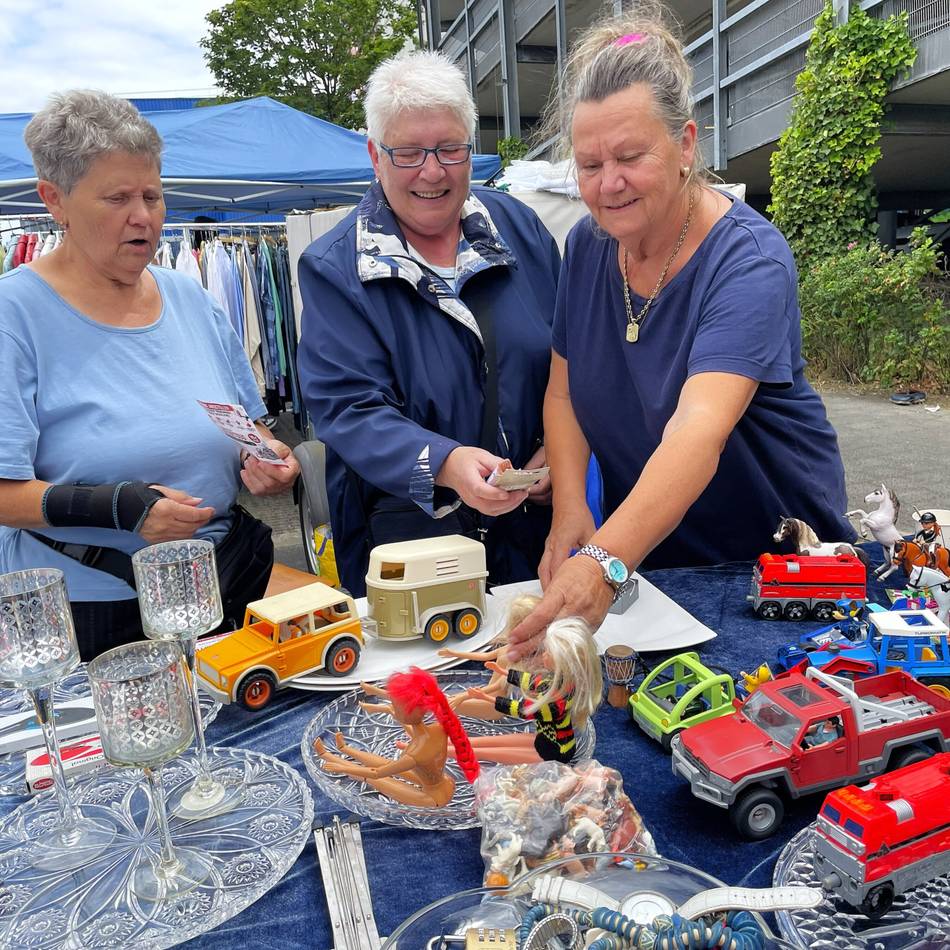 Schatzsuche in Düsseldorf: Neue Flohmarkt-Location in Düsseldorf überzeugt auf Anhieb
