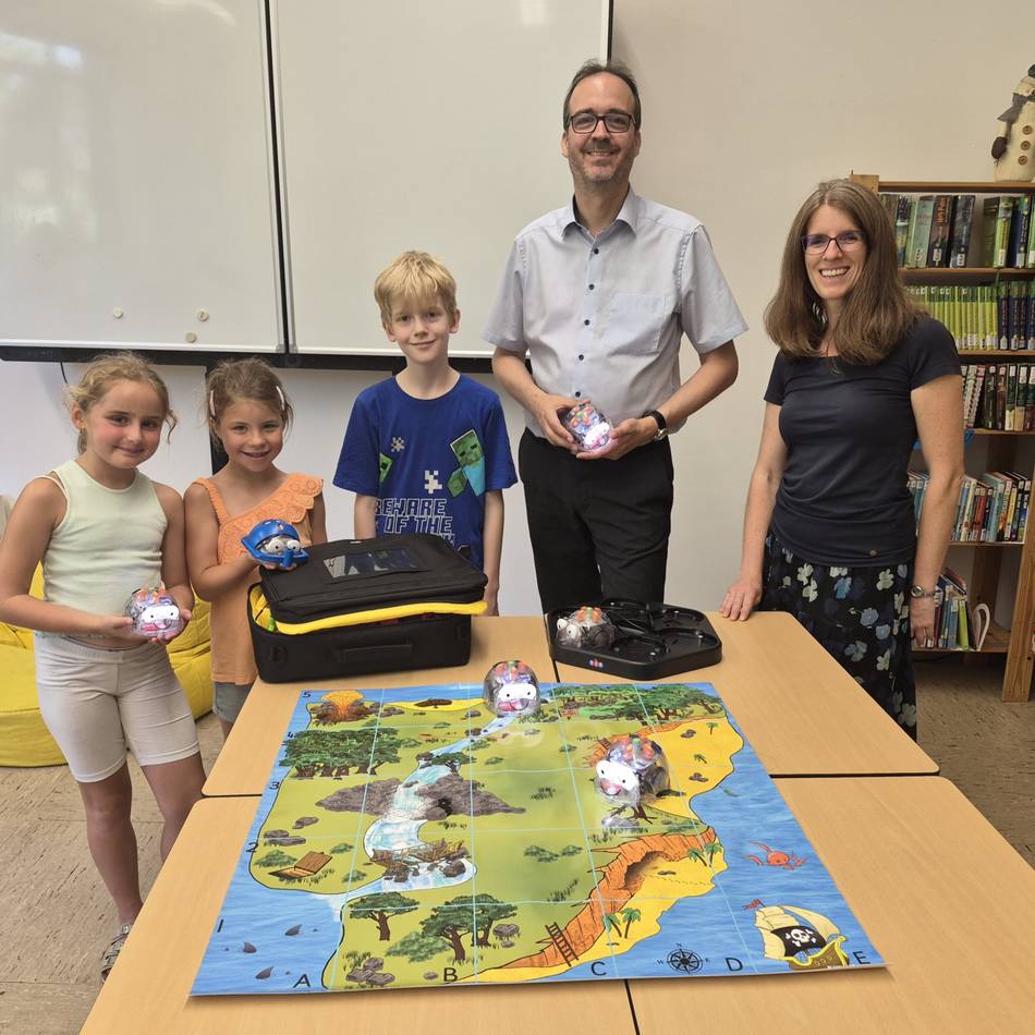 Spende macht es möglich: Kleine Roboter für die Hartefelder Grundschüler