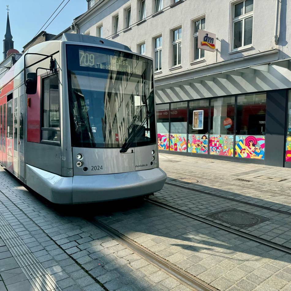 ÖPNV bei Hitze: In welchen Verkehrsmitteln Neusser besonders schwitzen müssen