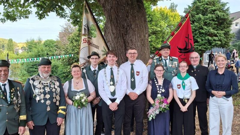 Schützenfest in Hückeswagens Nachbardorf: In Hämmern regiert die Schützen jetzt ein Kaiser