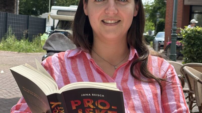 Korschenbroich liest: Jana Reisch präsentiert ihren Debüt-Roman
