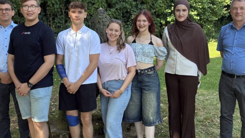 „Weißer Abi-Jahrgang“ in Kleve: „Wir sind sehr froh, dass wir es machen durften“