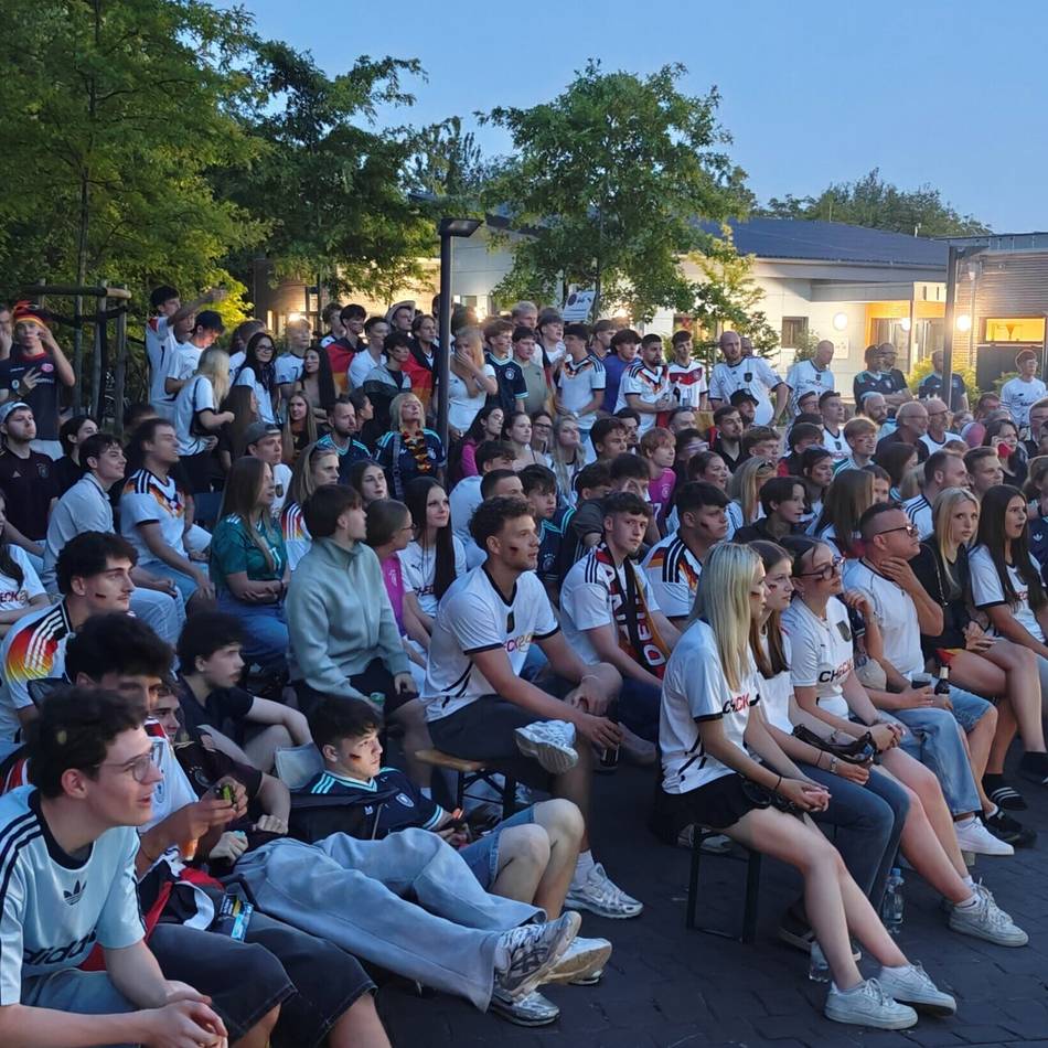 Fußballgucken in Mettmann: Public Viewing zum WM-Endspiel in Metzkausen