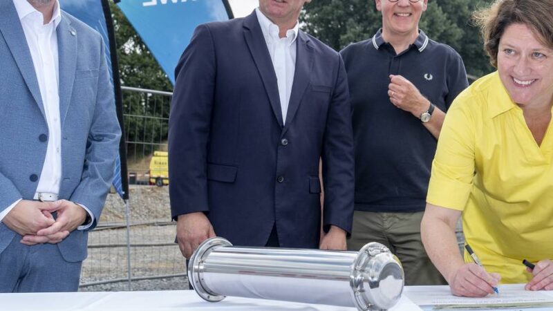 Jahrhundertprojekt ist gestartet: Drei Seen, eine Leitung – RWE legt Grundstein in Dormagen