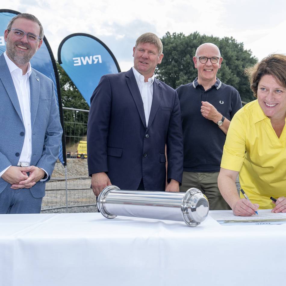 Jahrhundertprojekt ist gestartet: Drei Seen, eine Leitung – RWE legt Grundstein in Dormagen