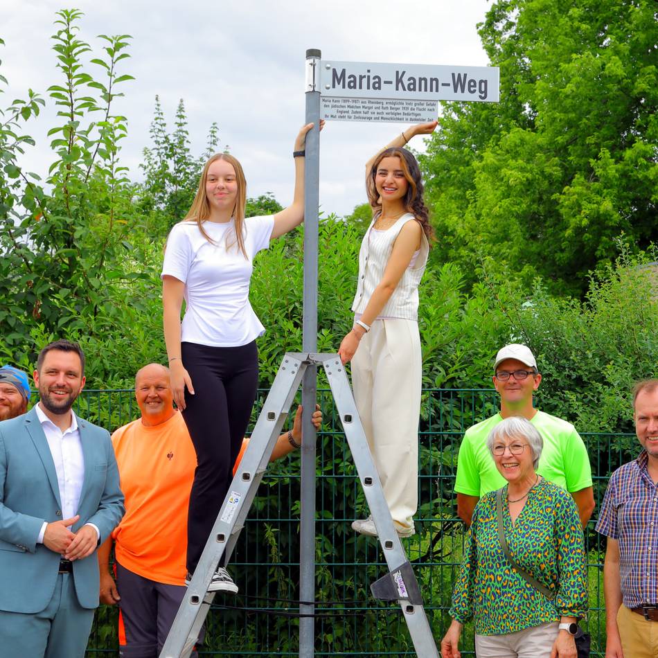 Geschichtsprojekt zu Maria Kann: Ein Schild erinnert an eine mutige Rheinbergerin