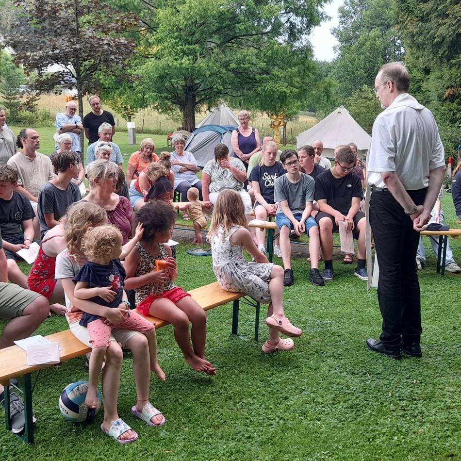 Kolpingjugend in Hückeswagen: Johannisfeuer, Gemeinschaft, Gottesdienst und Lagerfeuerromantik