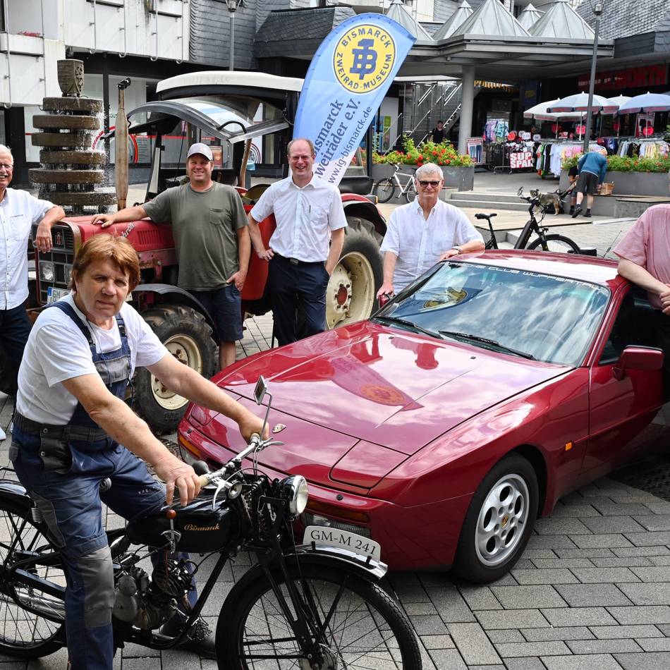 IG Bismarck Zweiräder in Radevormwald: Historische Motorräder, Oldtimer und Trecker