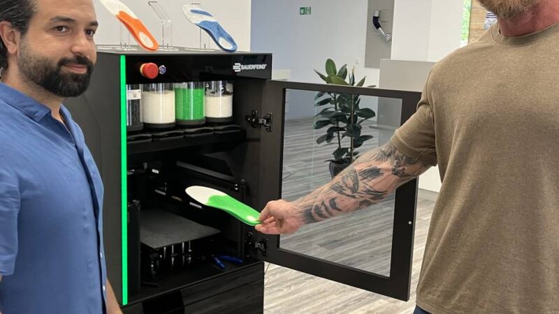 Orthopädiertechnik in Wermelskirchen: KI analysiert den Gang, die Einlagen kommen aus dem 3D-Drucker