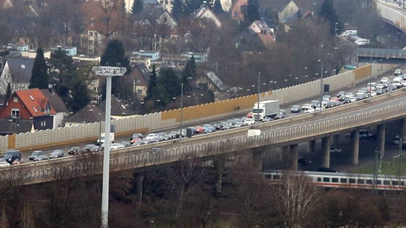 Autobahnbau in Leverkusen: Scholz lädt Bilger unter die A1-Stelze ein