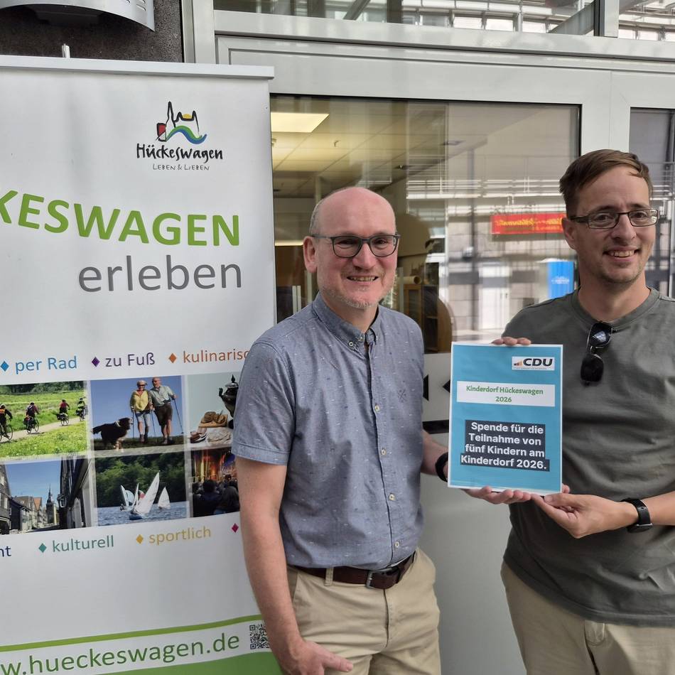 800-Euro-Spende: Die Hückeswagener CDU unterstützt das Kinderdorf