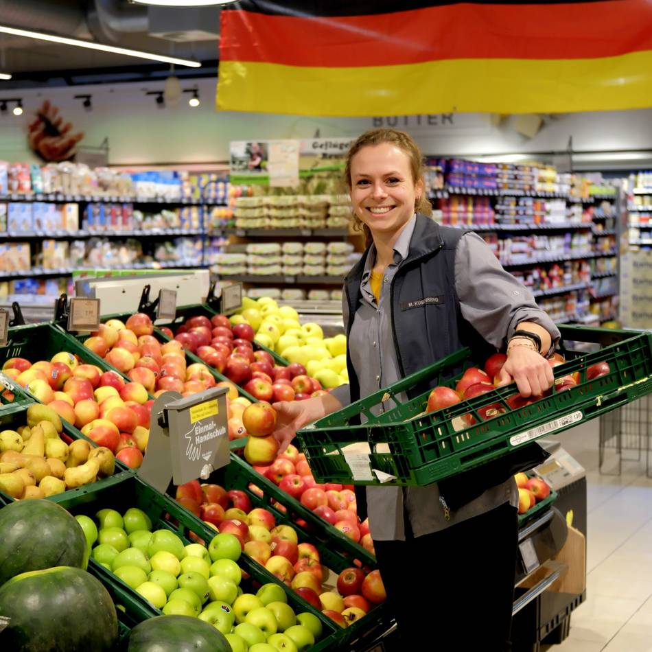 Aktion der SPD am Samstag: Spendenaktion für die Tafel vor dem Edeka