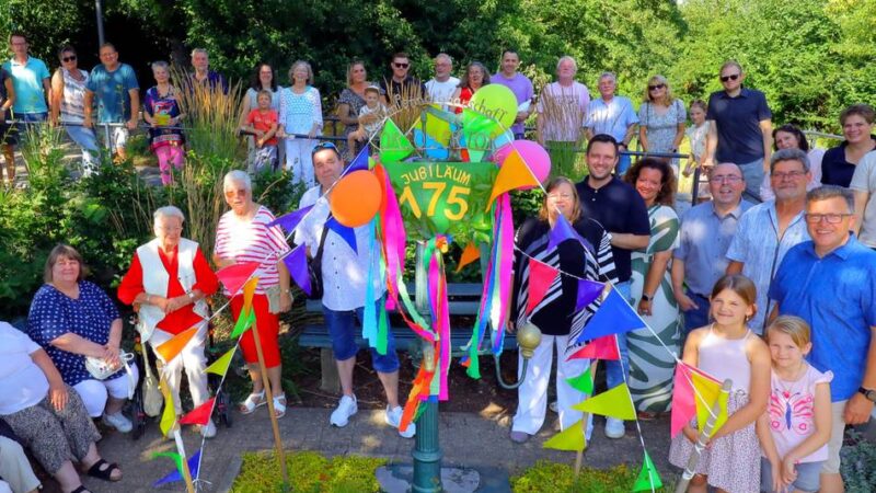 Tradition in Rheinberg:  Pumpennachbarschaft Orsoyer Tor feiert 175. Geburtstag