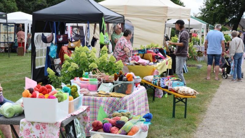 Premiere in Grevenbroich: Premiere des Kunstmarkts „Flair“ im Kloster Langwaden geglückt