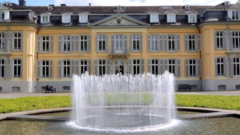 Schlosseintrittsgeld in Leverkusen: Preiserhöhung im Museum ist moderater