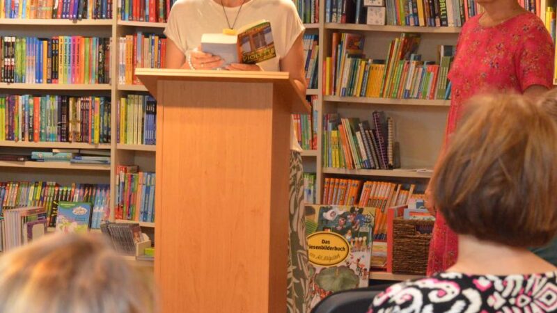 Buchempfehlungen der Hückeswagener Buchhandlung: Mit gesteigerter Leselust in die Sommerferien