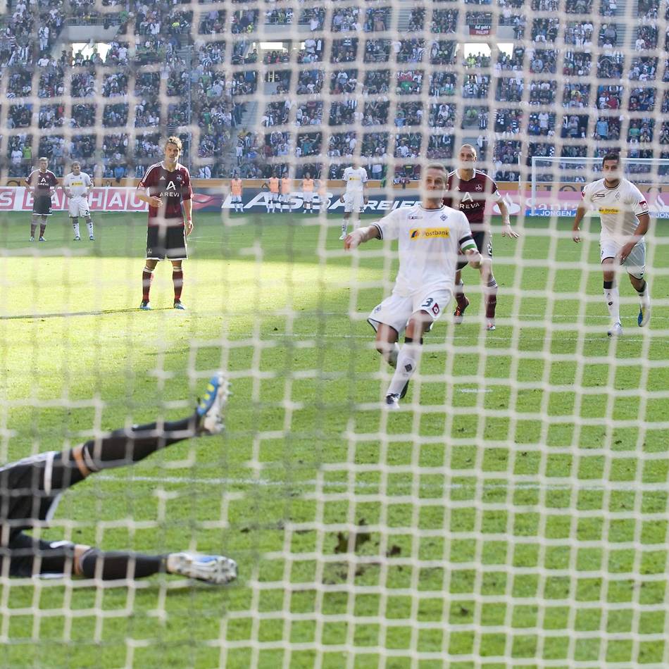 Abwehrspieler ist erster Schütze: Wer zu einem Borussia-Elfmeter antreten kann, wenn Diks mal fehlt