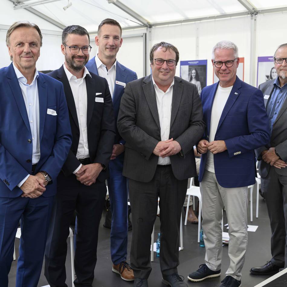 NRW-Verkehrsminister bei Brücken-Talk in Neuss: „Man kann von einer Infrastrukturkrise sprechen“