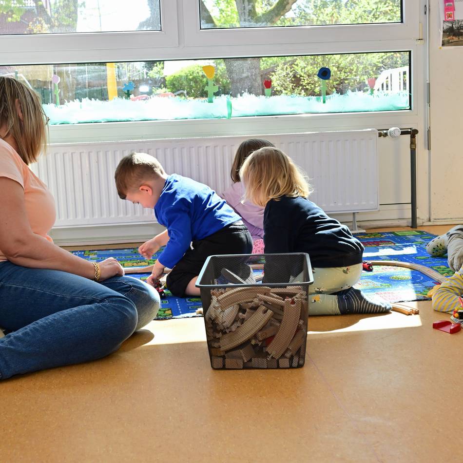 Kita-Krise in Jüchen: Erzieherinnen gefunden – Kitas öffnen wieder fünf Tage