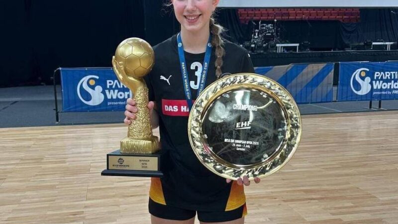 U16-Handball-Nationalmannschaft: Gold in Göteborg – Mia Hinz holt Pokal nach St. Tönis