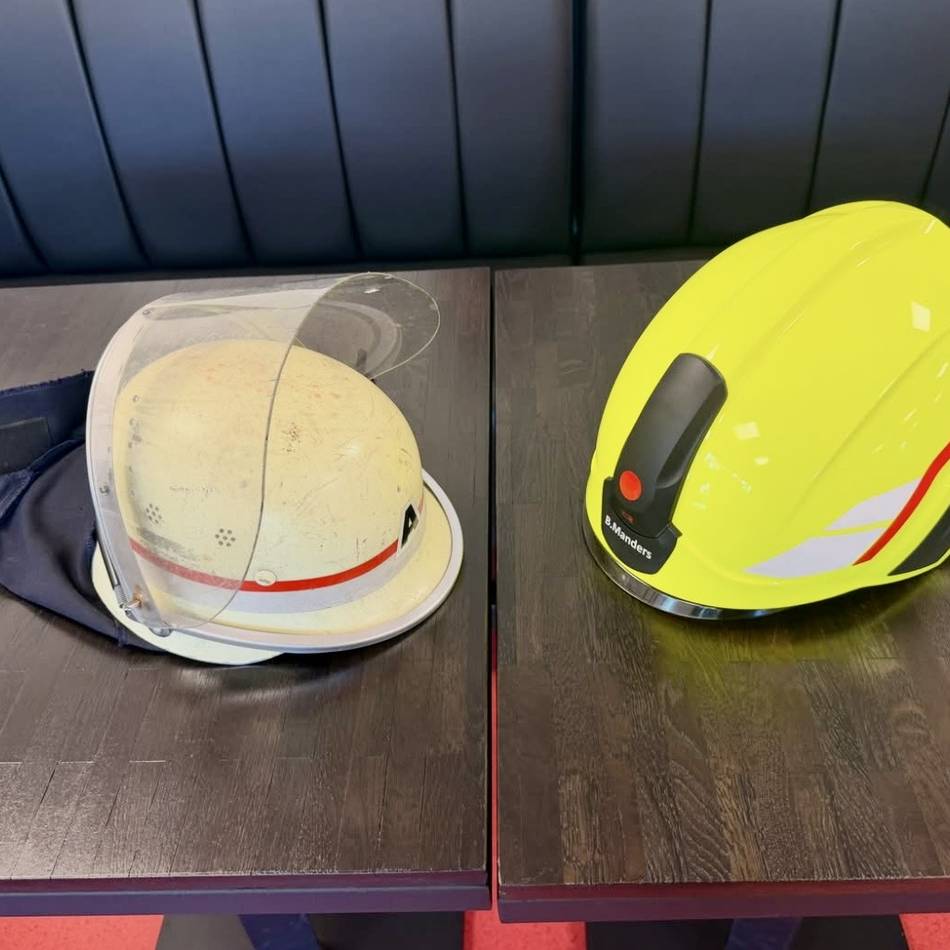Investition in Schutzausrüstung: Neue Helme für die Feuerwehr Issum