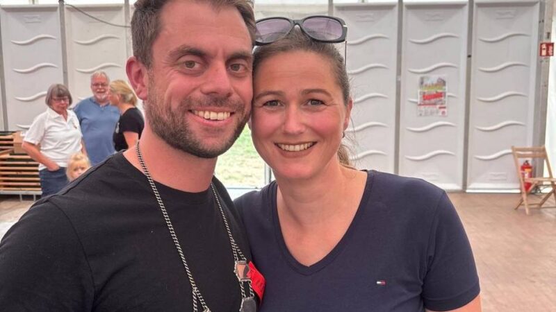 Hahneköppen Helpenstein: Bongartz trifft in Runde eins – und wird Hahnenkönig