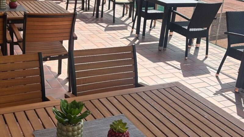 Was nach Tennis in der Sonne nicht fehlen darf : So sind die Neusser Club-Gastros im Sommer aufgestellt
