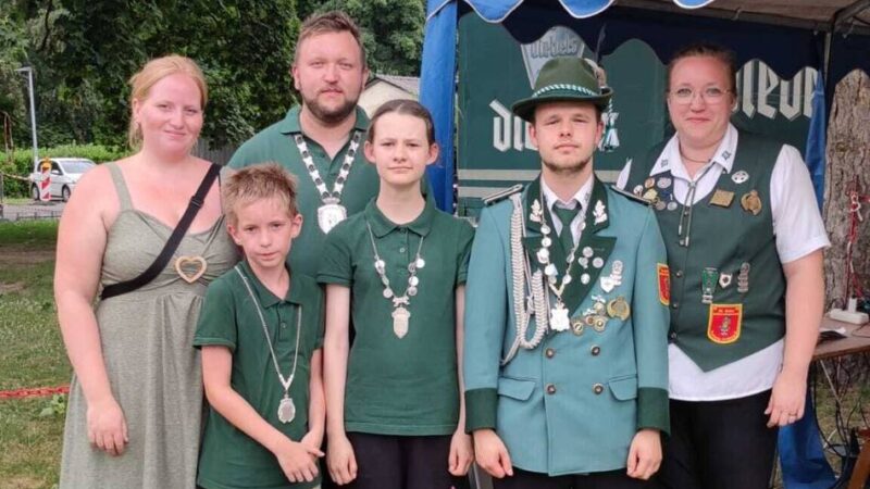 Schützen in Rheinberg: Christian Brunner bleibt ein weiteres Jahr König von St. Anna