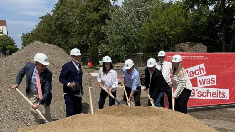 Berufskolleg Dinslaken: Grundstein für Ausbildung künftiger Generationen gelegt