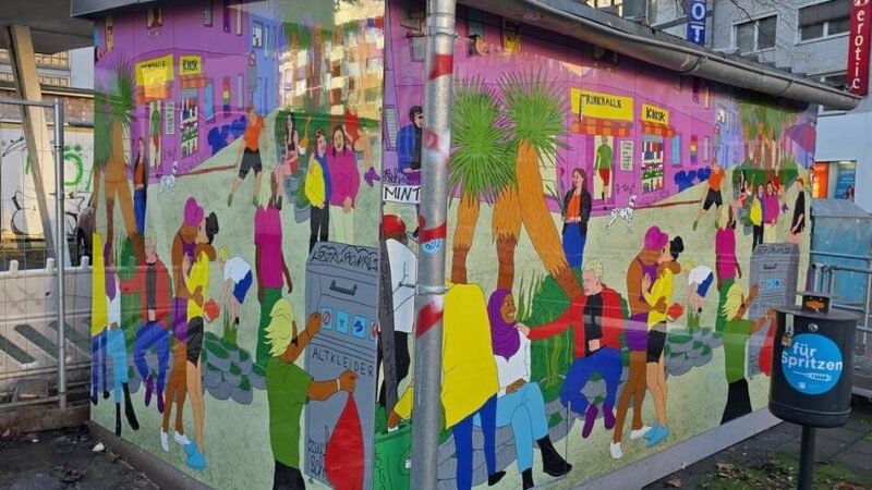 In der Düsseldorfer Stadtmitte: Trotz weiterem Bedarf – Toilette für Wohnungslose am Stresemannplatz wird abgebaut