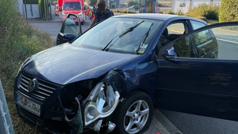 Hückeswagener Einsatzkräfte: Unfall und Brand – zwei Einsätze am Morgen für die Feuerwehr