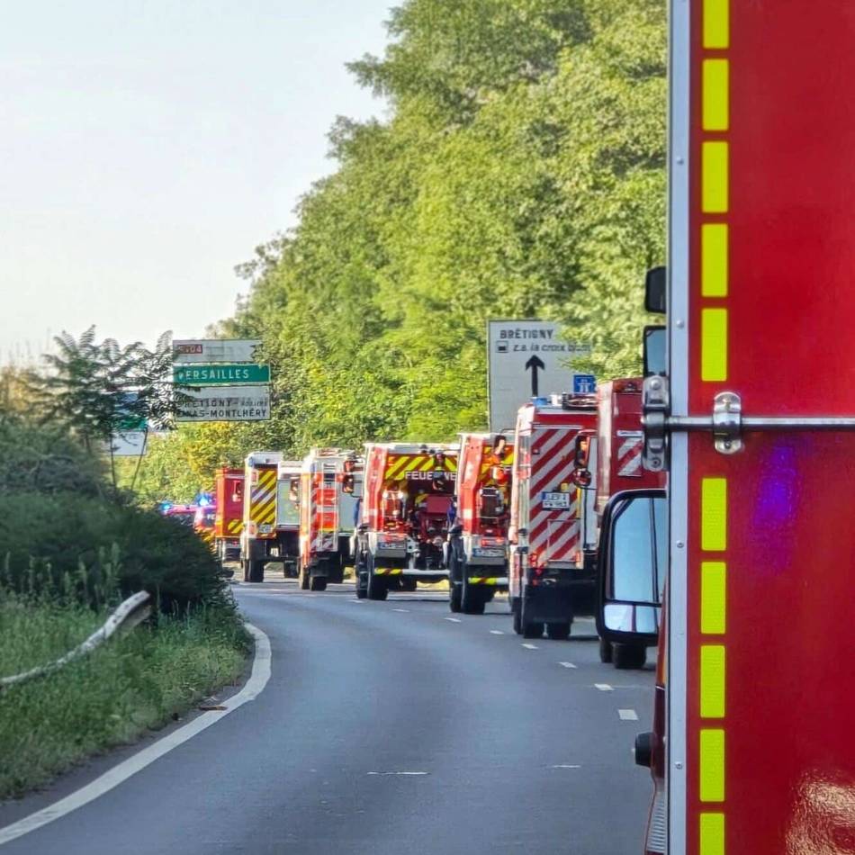 Feuerwehr Ratingen: Ratinger Feuerwehrleute kämpfen gegen Waldbrände in Spanien