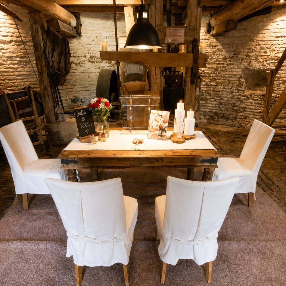 Ja-Wort in Emmerich: Emmerich gibt Paaren die Wahl: Mühle, Schloss oder Kerzenschein