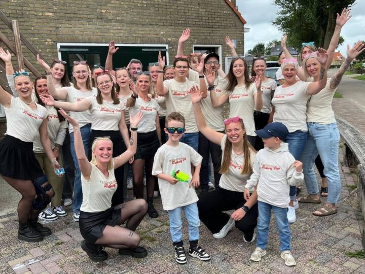 Die Insel ruft : Kinder aus der Region erobern wieder Ameland – „Die Handys bleiben in Kleve“