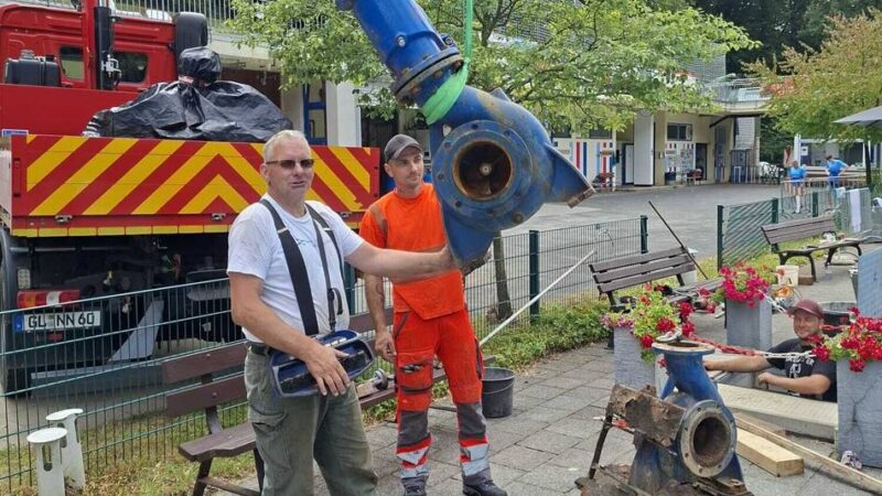 Pumpenausfall im Freibad Dabringhausen: Ehrenamtliche verhindern vorzeitiges Saisonende