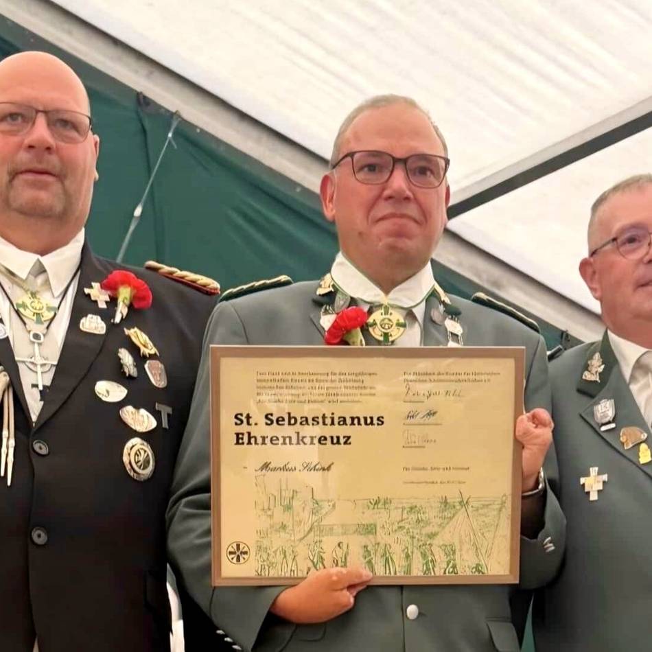 Besondere Auszeichnung: St.-Sebastianus-Ehrenkreuz an Markus Schink verliehen