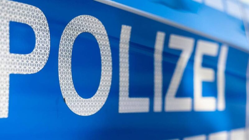 Unglück in Düsseldorf-Garath: 13-Jähriger nach Unfall mit Roller in Lebensgefahr