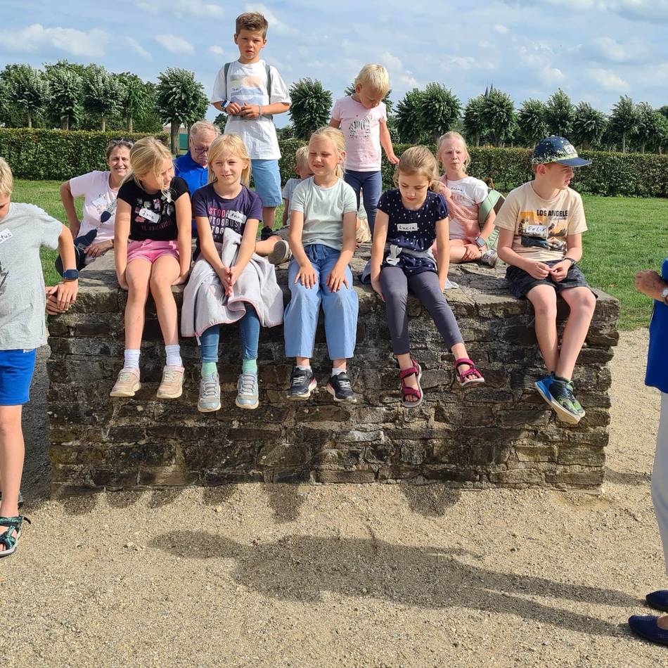 Ferienkompass Rheinberg: Heimatverein auf den Spuren der Römer im APX