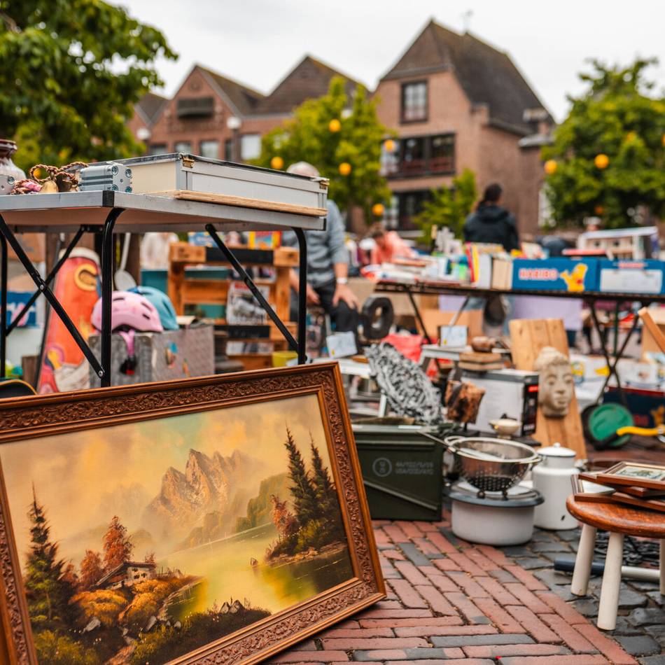 Flohmarkt in Straelen: Platz sichern für die Straelener Schnäppchenmärkte