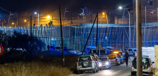 Melilla: Polizei sichert Grenze zu Marokko nach Grenzübertrittsversuchen