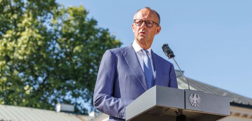 Leipzig: Friedrich Merz droht Drohnen-Angreifern mit Konsequenzen