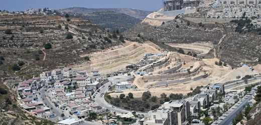 Israel: Französische und britische Ex-Diplomaten fordern härtere Linie