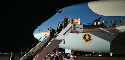 Mord-Drohung aus Iran: Donald Trump soll in Ankara heimlich auf Militärflieger umgestiegen sein