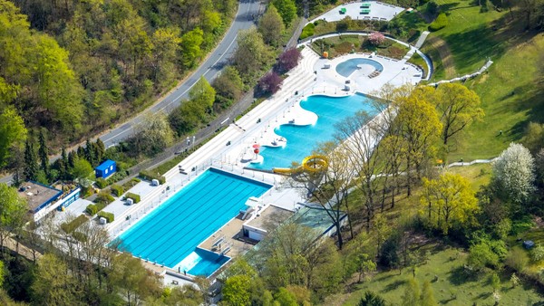 Die besten Schwimmbäder mit Urlaubsfeeling rund um Velbert und Heiligenhaus